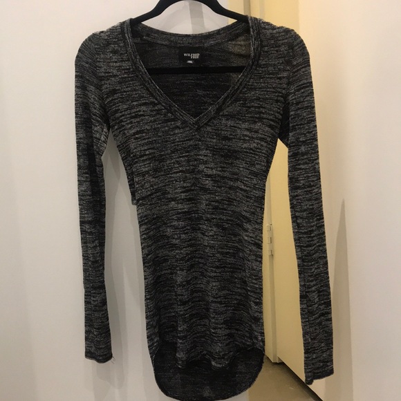 XXS Wilfred Free Long Sleeve With Cut Out Back!! - Picture 2 of 5